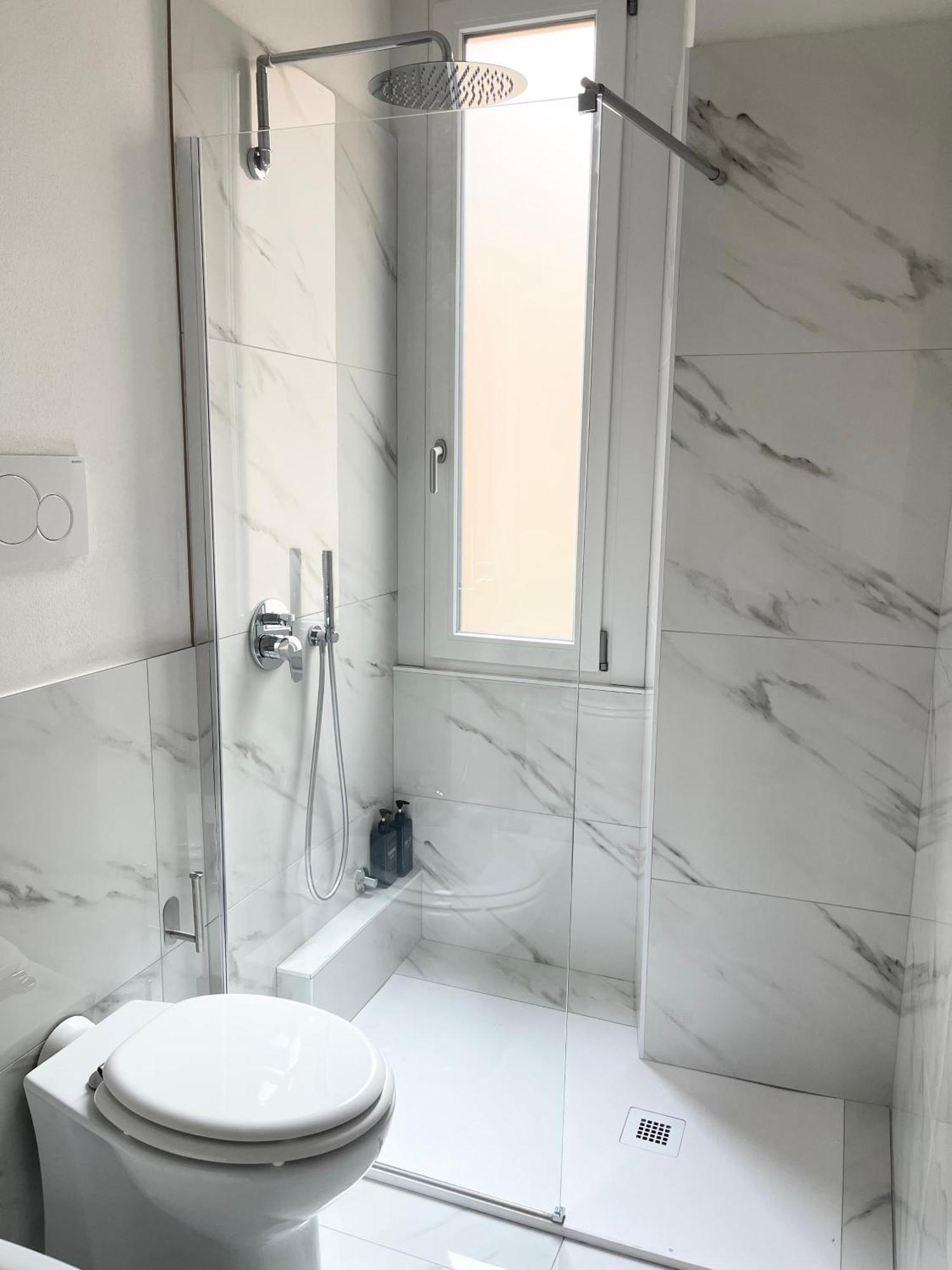 Ampio Bilocale Zona Navigli Apartment Милано Екстериор снимка